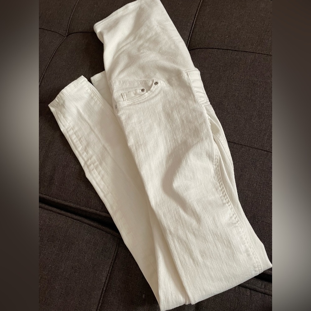 Maternity pants for mama to be